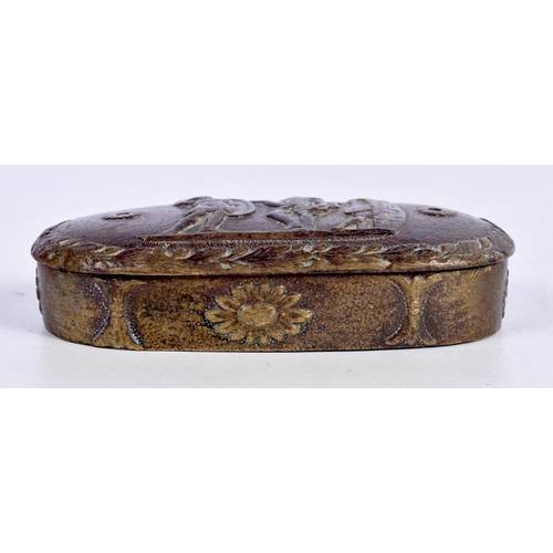 1493 - AN 18TH/19H CENTURY  BRONZE BOX AND COVER DECORATED WITH A CLASSICAL DESIGN.  2.6 cm x 9.8 cm x 5.4c... 