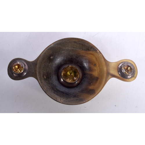 1513 - A SCOTTISH HORN QUAICH SET WITH 3 CITRINES.  14.4cm x 7.7cm x 3.1cm, weight 71g