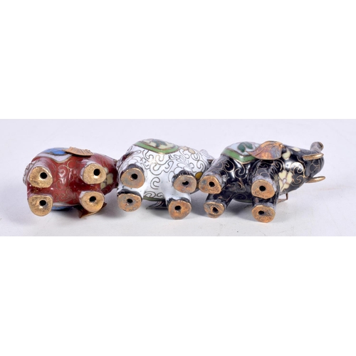 1514 - THREE CLOISONNE ELEPHANTS.  5.2 cm x 4.3cm x 2.4cm, total weight 91g (3)