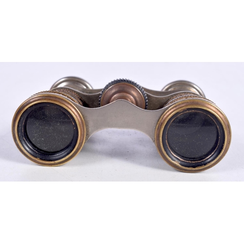 1522 - A PAIR OF VICTORIAN OPERA GLASSES WITH TORTOISESHELL BARRELS.  9.4cm x 5.6 cm (closed), 9.4cm x 7.2 ... 