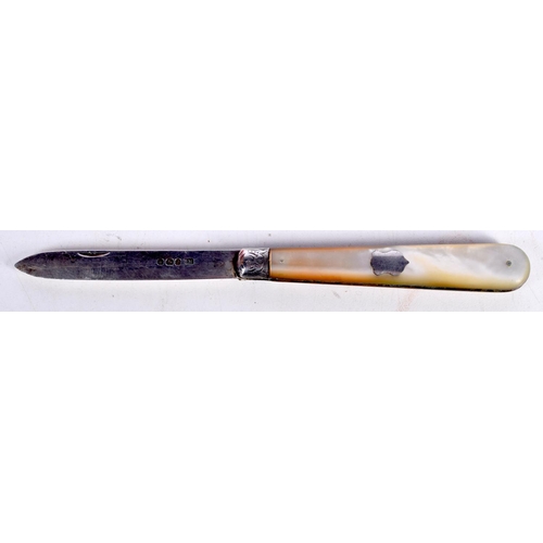 1531 - A CASED VICTORIAN FRUIT KNIFE WITH SILVER BLADE.  Hallmarked Sheffield 1896, 9.2 cm (closed). 16.5cm... 