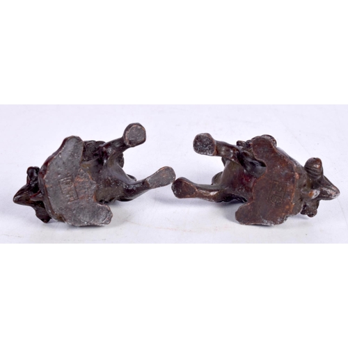 1549 - A JAPANESE BRONZE PAIR OF SHI SHI DOGS.  3.5cm 5.1cm x 3cm, total weight 196g (2)