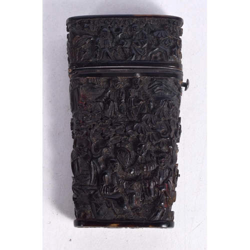 1607 - AN EARLY 19TH CENTURY CHINESE CARVED TORTOISESHELL ETUI. 34.4 grams. 7.5 cm x 4.25 cm.