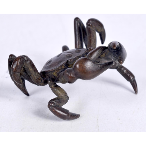 1629 - A JAPANESE BRONZE CRAB OKIMONO. 80 grams. 5.75 cm x 5.5 cm.