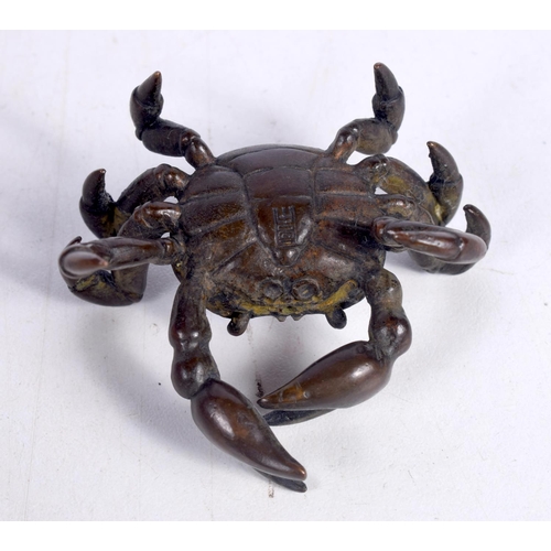 1629 - A JAPANESE BRONZE CRAB OKIMONO. 80 grams. 5.75 cm x 5.5 cm.