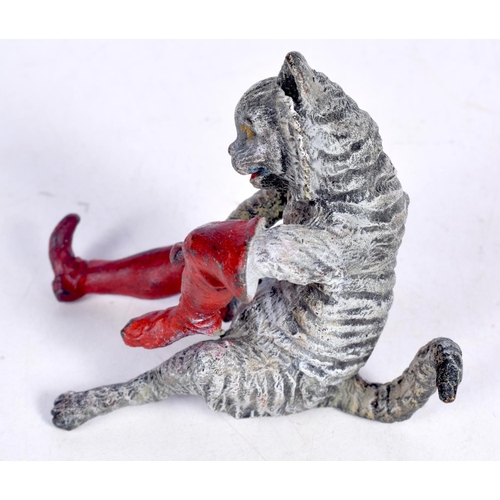 1709 - A COLD PAINTED BRONZE CAT. 290 grams. 9 cm x 7cm.