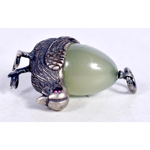 1750 - A RUSSIAN SILVER AND JADE EGG PENDANT. 7 grams. 2.75 cm x 2 cm.