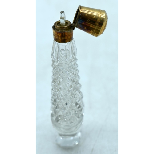 1841 - A CASED GLASS SCENT BOTTLE WITH 14CT GOLD MOUNTS. Stamped 14K. Bottle 10.1cm x 3.1cm