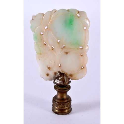 1860 - A CHINESE CARVED JADE FINIAL.  7.2 cm x 3.8 cm, weight 39.6g