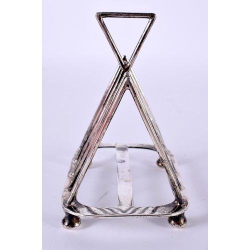 1921 - AN EDWARDIAN SILVER TOAST RACK. Birmingham 1912. 100 grams. 10 cm x 9 cm.