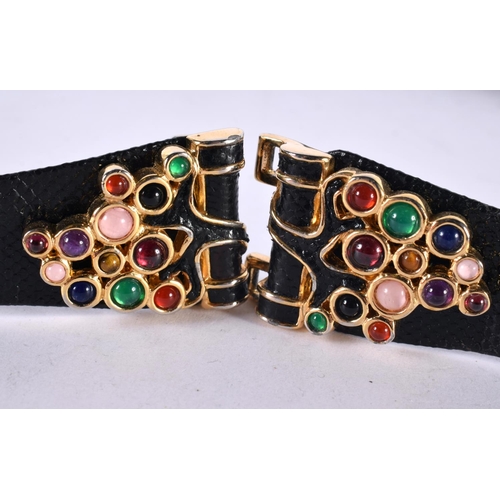 1945 - A DESIGNER JUDITH LEIBER BELT. 80 cm long.