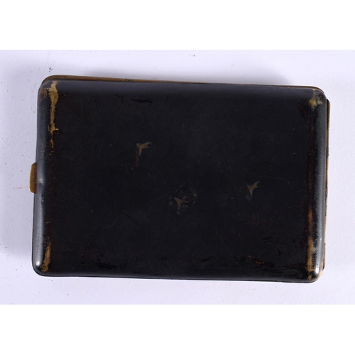 2085 - AN EARLY 20TH CENTURY JAPANESE MEIJI PERIOD CIGARETTE CASE decorated with Mt Fuji and figures. 11.5 ... 