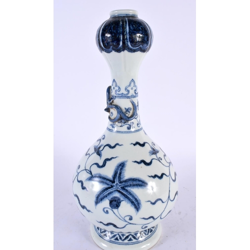 2112 - A CHINESE BLUE WHITE GARLIC NECK PORCELAIN VASE 20th Century. 30cm high.