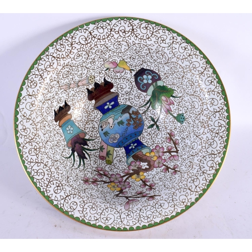 2184 - AN EARLY 20TH CENTURY CHINESE CLOISONNE ENAMEL FLARED BOWL Late Qing/Republic, decorated with precio... 