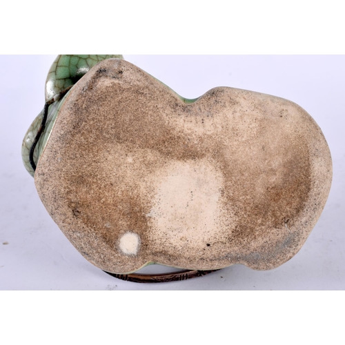 2209 - AN UNUSUAL EARLY 20TH CENTURY CHINESE MONOCHROME CRACKLE GLAZED OPIUM PIPE Late Qing/Republic, forme... 