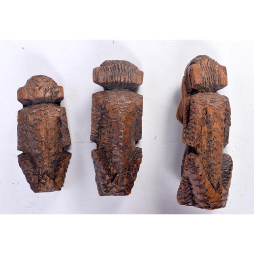 3796 - A collection of 3 carved African See no evil, hear no evil, speak no evil monkeys  12 cm (3)