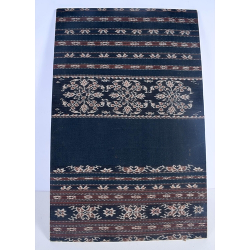 3797 - An Indonesian Ikat  Sumba 79 x 50 cm.