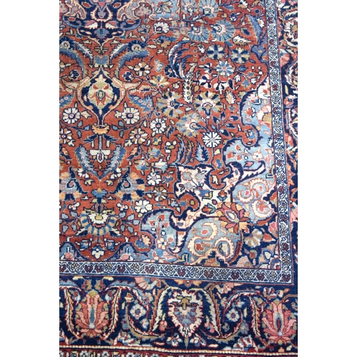 3802 - An Oriental rug 199 x 125 cm.