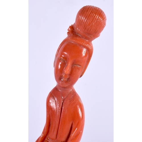 14 - AN EARLY 20TH CENTURY CHINESE CARVED CORAL FIGURE OF AN IMMORTAL Late Qing/Republic, contained withi... 