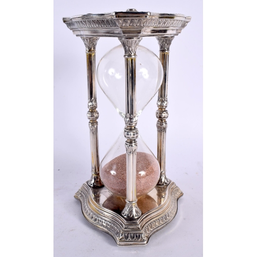 186 - A FINE EARLY 20TH CENTURY EUROPEAN SILVER SAND TIMER HOUR GLASS of elegant proportions, delicately m... 