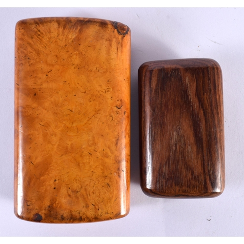 221 - THREE ANTIQUE SNUFF BOXES. Largest 11 cm x 5 cm. (3)