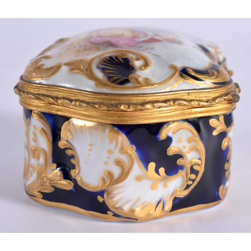 47 - A LATE 19TH CENTURY FRENCH SEVRES STYLE PORCELAIN SNUFF BOX painted with lovers in a landscape by Di... 