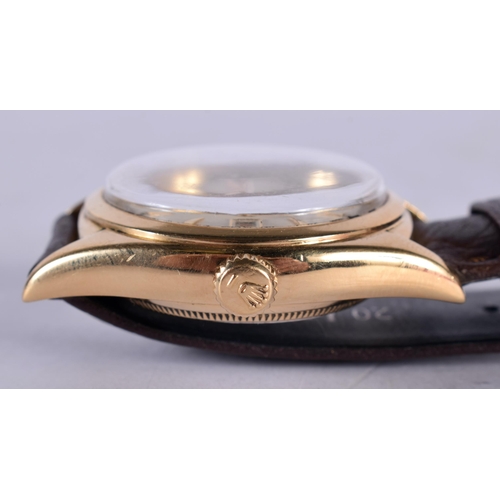 606 - GOLD ROLEX OYSTER PERPETUAL DATEJUST WRIST WATCH CIRCA 1969.  Working. 3.5 cm wide inc winder. Seria... 