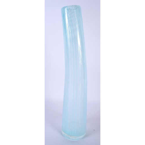 12 - A STYLISH LARGE DESIGNER GLASS VASE. 40 cm high.