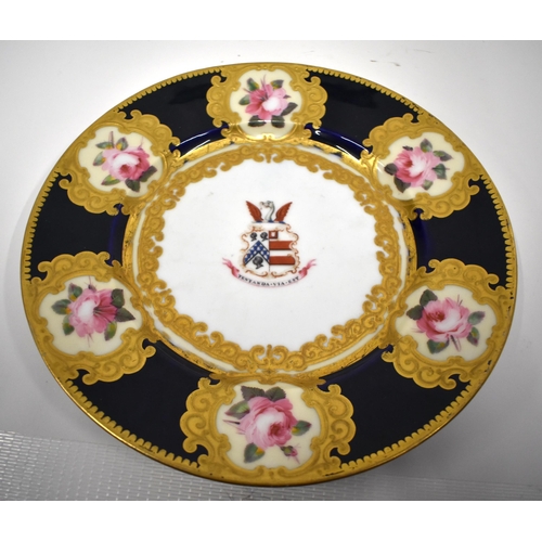 174 - Early 19th c. Chamberlains Worcester armorial plate painted with the with the arms of Hullock impali... 