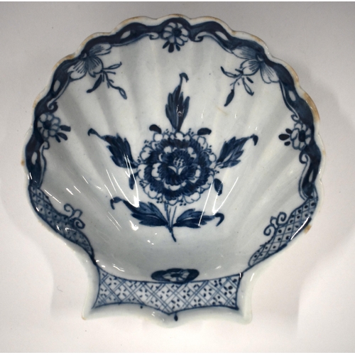 198 - 18th century Lowestoft blue and white pickle dish: of scallop shell form, painted with a peony spray... 