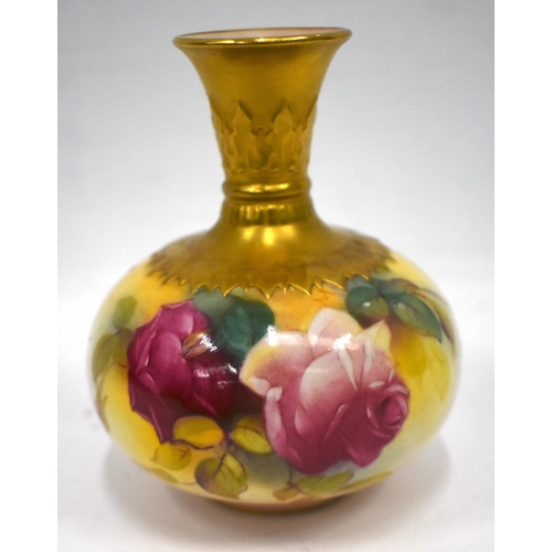 248 - Royal Worcester vase painted with Hadley style roses by M. Hunt, signed, date mark for 1931. 10cm hi... 