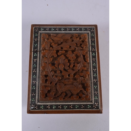 346 - A 19TH CENTURY ANGLO INDIAN CARVED SANDALWOOD MICRO MOSAIC CARD CASE AND COVER. 86 grams. 10.5 cm x ... 