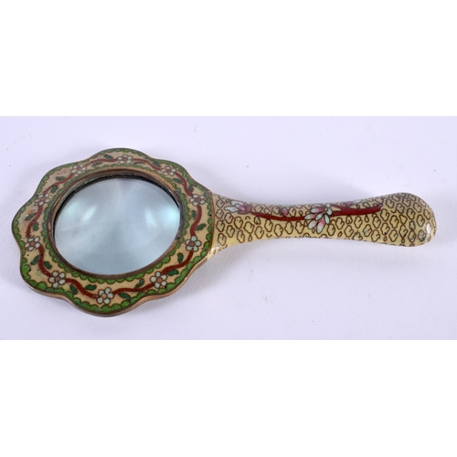 361 - AN UNUSUAL 19TH CENTURY CHINESE CLOISONNE ENAMEL MAGNIFYING GLASS Qing. 16 cm long.