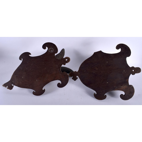 423 - A SET OF THREE 19TH BAVARIAN BLACK FOREST CARVED WOOD WALL BRACKETS formed as three different animal... 