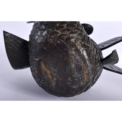 440 - A LARGE LATE 19TH CENTURY JAPANESE MEIJI PERIOD BRONZE CARP VASE of naturalistic form. 26 cm x 18 cm... 