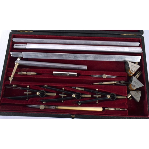 450 - A HARLING OF LONDON CASED INSTRUMENT SET. Box 28 cm x 15 cm.