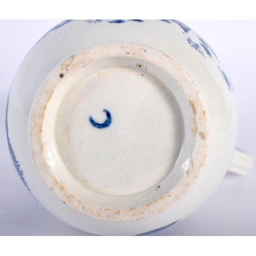 494 - AN 18TH CENTURY CAUGHLEY BLUE AND WHITE CREAM JUG. 14 cm x 10 cm.