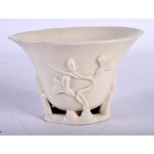 50 - AN 18TH CENTURY CHINESE BLANC DE CHINE PORCELAIN LIBATION CUP Qing. 12 cm x 8 cm.
