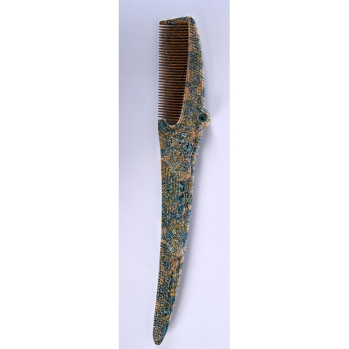 522B - A RARE 1970S FRENCH ALIGATOR COMB together with an antique agate letter opener. Largest 26 cm wide. ... 