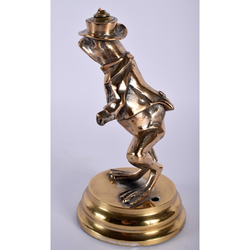 524B - AN UNUSUAL VICTORIAN BRONZE TABLE LIGHTER in the form of a toad. 15 cm high.