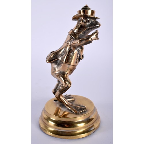 524B - AN UNUSUAL VICTORIAN BRONZE TABLE LIGHTER in the form of a toad. 15 cm high.