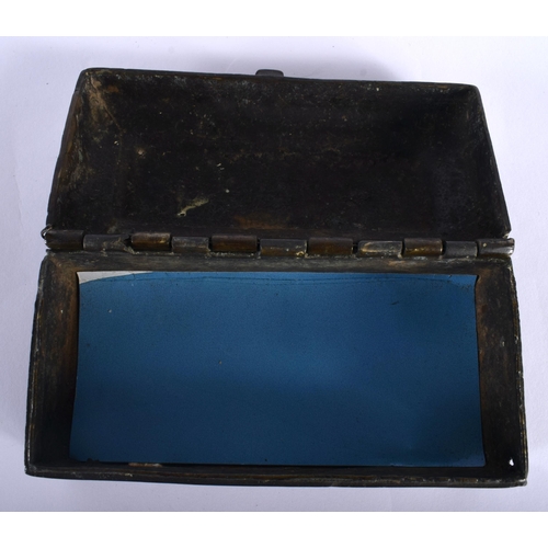 542 - AN 18TH/19TH CENTURY MIDDLE EASTERN BRONZE CASKET. 14 cm x 7 cm.