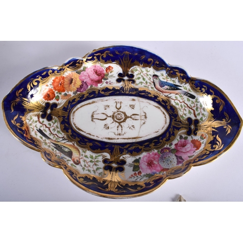 627 - TWO EARLY 19TH CENTURY COALPORT PORCELAIN DISHES together with a similar plate, and assorted Coalpor... 