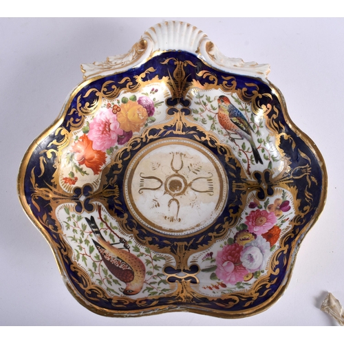 627 - TWO EARLY 19TH CENTURY COALPORT PORCELAIN DISHES together with a similar plate, and assorted Coalpor... 