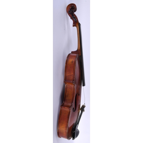 659 - A FINE SINGLE PIECE BACK VIOLIN with bow. Violin 57 cm cm long, length of back 35.5 cm. (2)