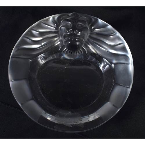 705 - A FRENCH LALIQUE GLASS LION DISH. 14 cm wide.