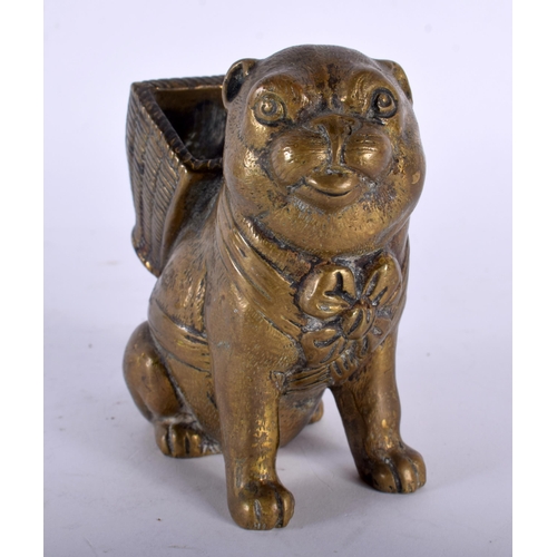 710 - A 19TH CENTURY EUROPEAN BRONZE MATCH STRIKING DOG VESTA HOLDER. 11 cm high.