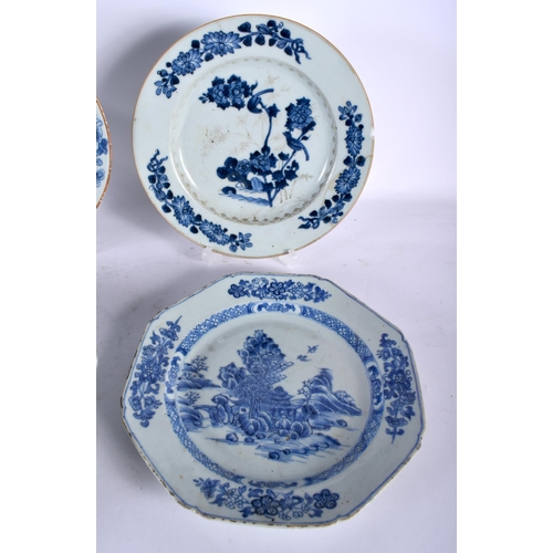 93 - SIX 18TH CENTURY CHINESE BLUE AND WHITE PORCELAIN PLATES Qianlong, in various forms and designs. 22 ... 