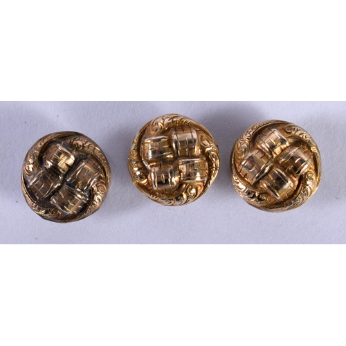 1239 - A Cased Set of Three Shirt Collar Studs.  1.1cm diameter, total weight 2.4g