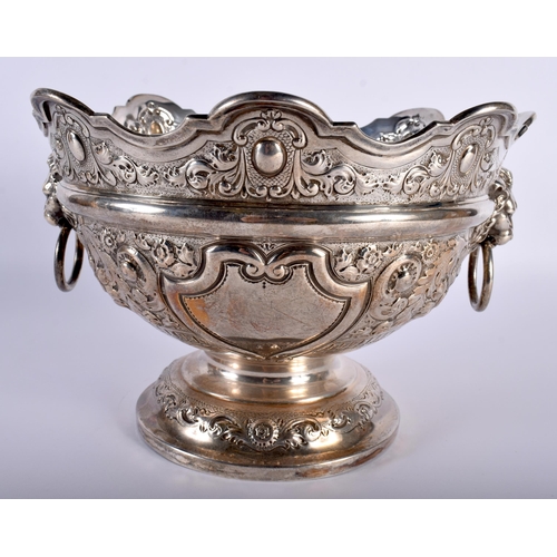 1455 - A LARGE VICTORIAN SILVER MONTEITH BOWL. London 1892. 935 grams. 17.5 cm x 25 cm.